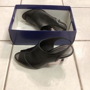 White Mountain 10M women’s heel